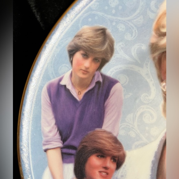 The People’s Princess, Diana. One porcelain collector plate trimmed in 23kt gold - Picture 5 of 8